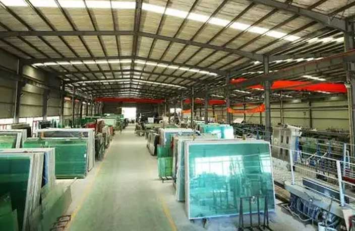 玻(bo)璃行業原材料 